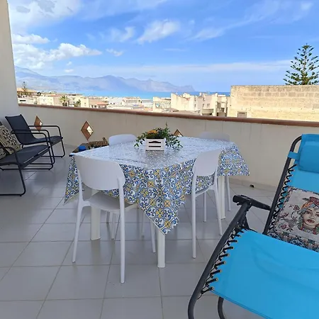 Onda Blu: Panoramic With Veranda And Parking