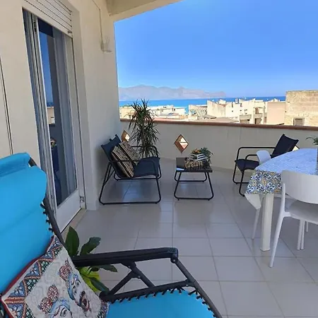 Onda Blu: Panoramic With Veranda And Parking Apartment Alcamo Marina