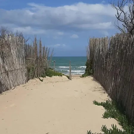 Onda Blu Panoramica Con Ampia Veranda A 3 Minuti Dal Mare Appartamento *